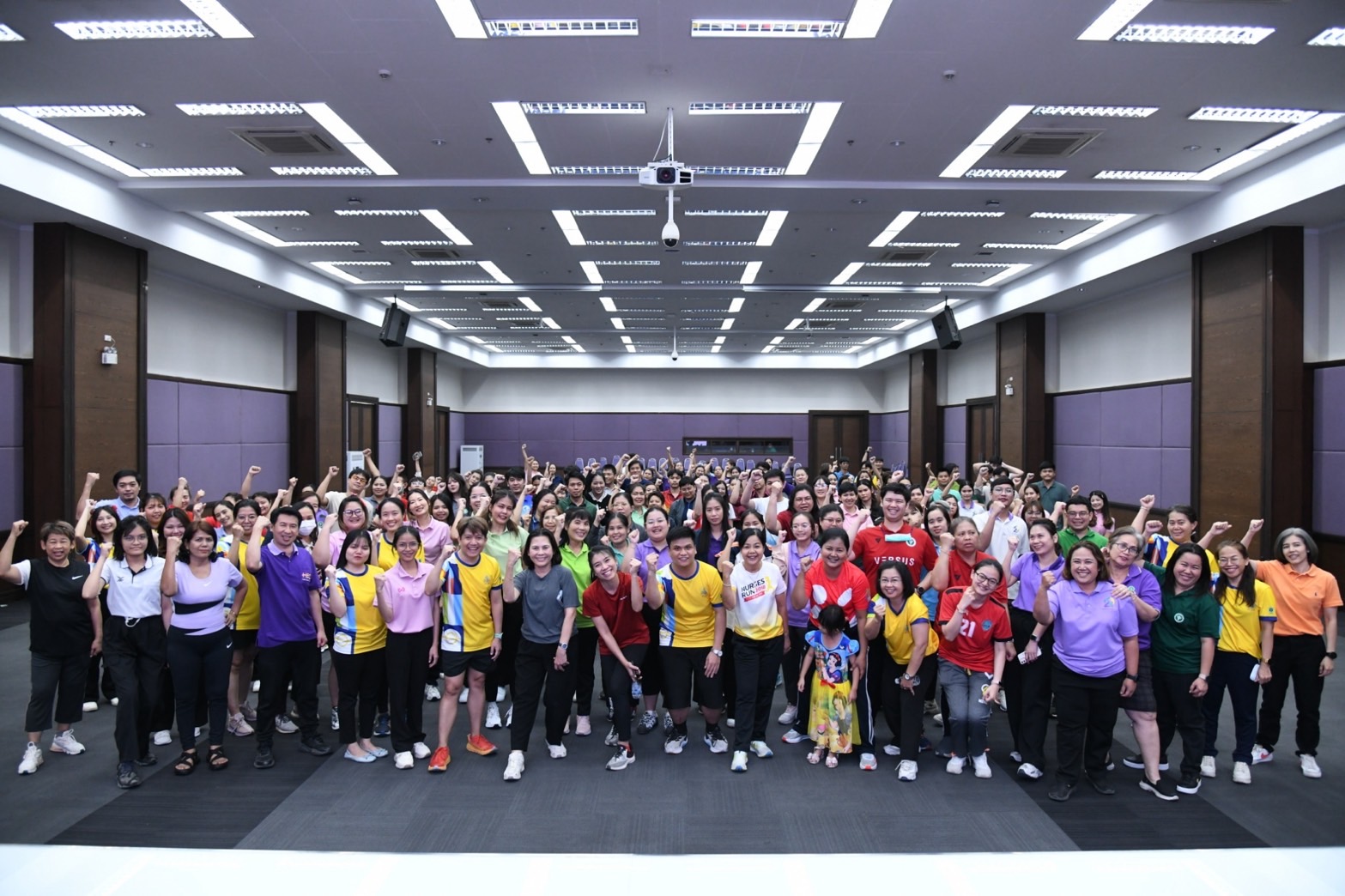 สลก.จัดกิจกรรม สบส. Fit With Carb ออกกำลังกายป้องกันโรคไม่ติดต่อเรื้อรัง “ห่างไกล NCDs” 